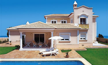 Spanish villa with pool and sea view for sale